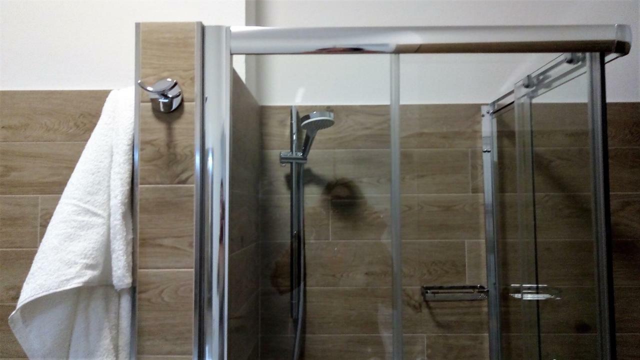 Lovely, Charming And Quiet Apartment In The Centre Air Conditioned And Free Private Garage Como Exterior foto
